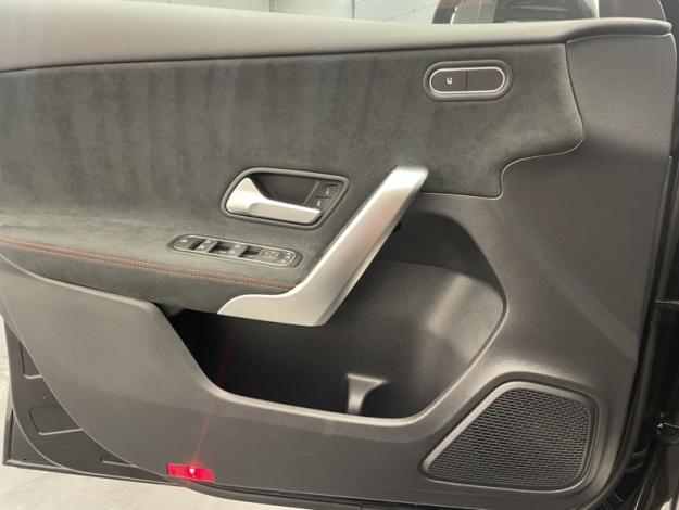 MERCEDES-BENZ Classe A 180 d AMG Line  