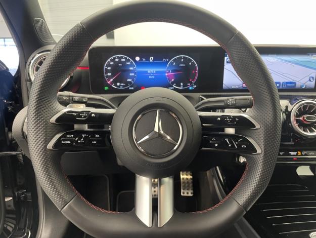 MERCEDES-BENZ Classe A 180 d AMG Line  