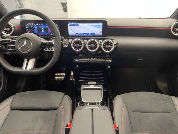 MERCEDES-BENZ Classe A 180 d AMG Line  