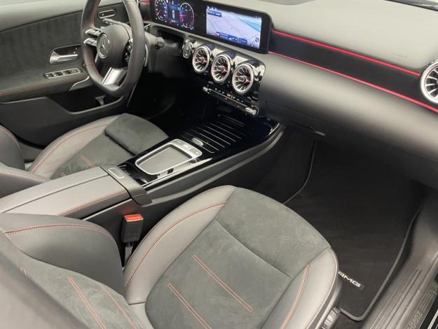 MERCEDES-BENZ Classe A 180 d AMG Line  
