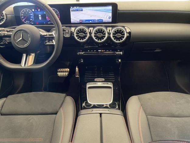 MERCEDES-BENZ Classe A 200 AMG Line  