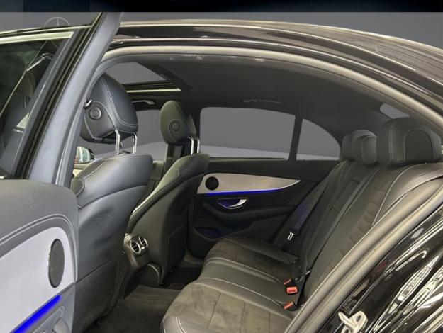 MERCEDES-BENZ E 300 de 4MATIC berline AMG Line  