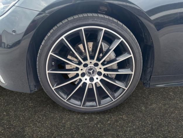MERCEDES-BENZ E 220 d 4MATIC Coupé AMG Line  