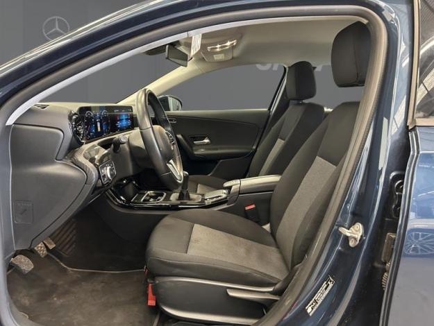 MERCEDES-BENZ A 180 d Style  