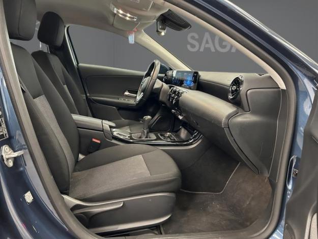 MERCEDES-BENZ A 180 d Style  