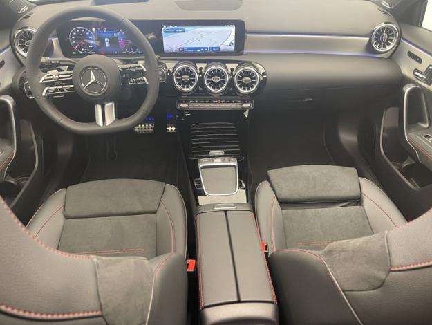 MERCEDES-BENZ Classe A 200 d AMG Line  Classe A 200 d AMG Line