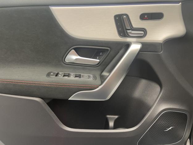 MERCEDES-BENZ Classe A 200 d AMG Line  Classe A 200 d AMG Line