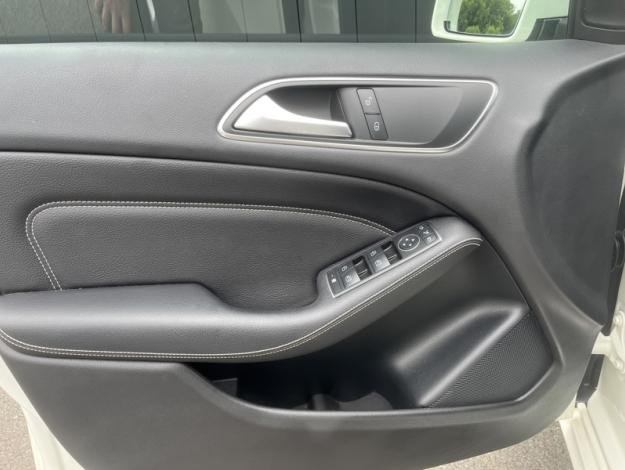MERCEDES-BENZ Classe B B 180 d Sensation  