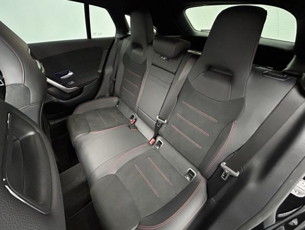 MERCEDES-BENZ CLA Shooting Brake CLA 200 d Shooting Brake AMG Line  