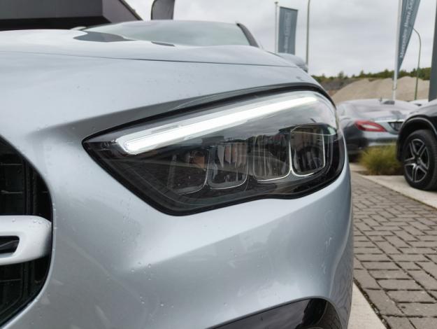 MERCEDES-BENZ GLA-Klasse GLA 180 Style Edition