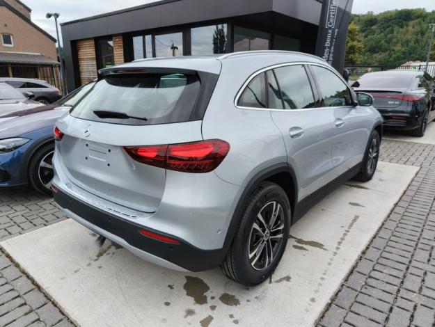 MERCEDES-BENZ GLA-Klasse GLA 180 Style Edition