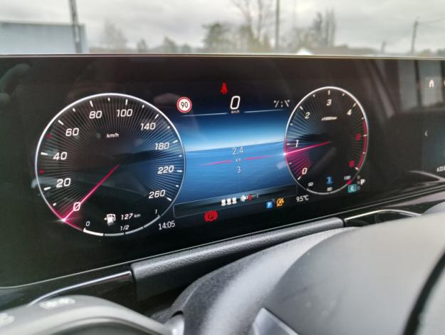 MERCEDES-BENZ GLA-Klasse GLA 180 Style Edition