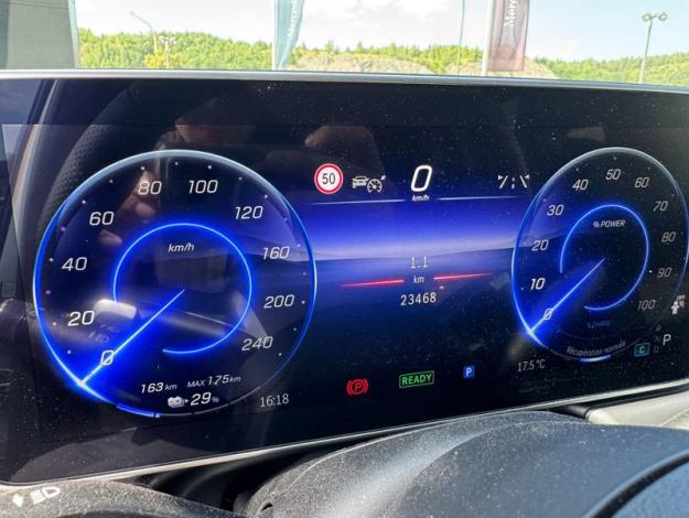 MERCEDES-BENZ EQE SUV 350 4MATIC AMG Line - 5 ans GARANTIE 