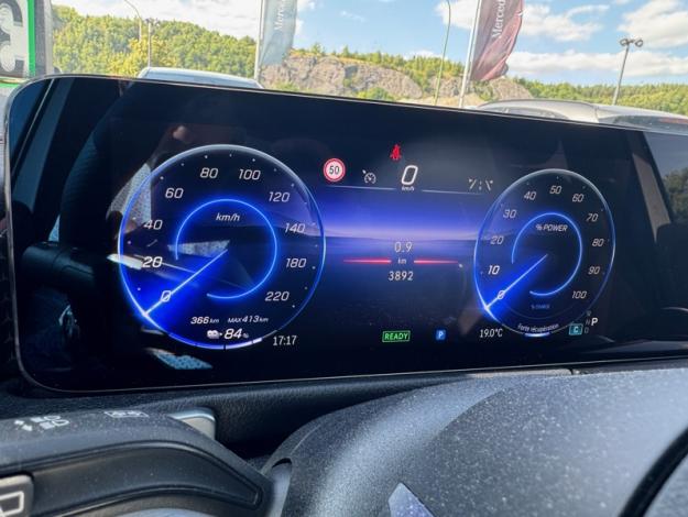 MERCEDES-BENZ EQB 250 + STAR EDITION - 5 ans GARANTIE 