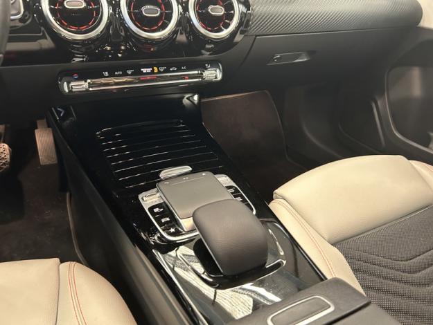 MERCEDES-BENZ A-Klasse A 200 Launch Edition