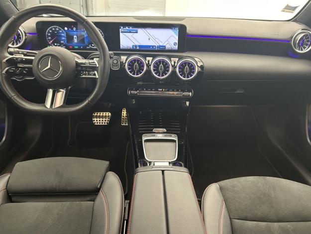MERCEDES-BENZ A-Klasse A 250 e Compact Saloon