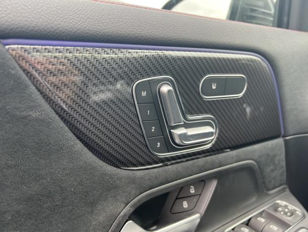 MERCEDES-BENZ GLA 200 d AMG Line  