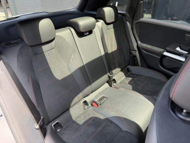 MERCEDES-BENZ Classe B 250 e Hybrid EQ AMG Line  