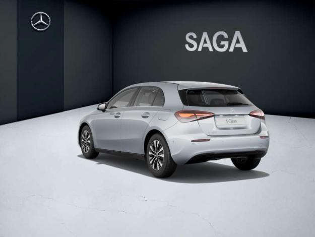 MERCEDES-BENZ A-Klasse A 180 Essential Line