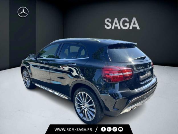 MERCEDES-BENZ GLA 220 d 4MATIC Fascination  