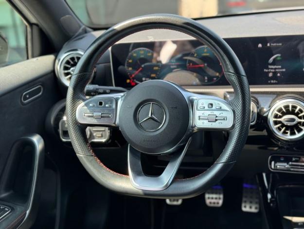 MERCEDES-BENZ A 180 d AMG Line  