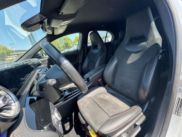 MERCEDES-BENZ A 180 d AMG Line  