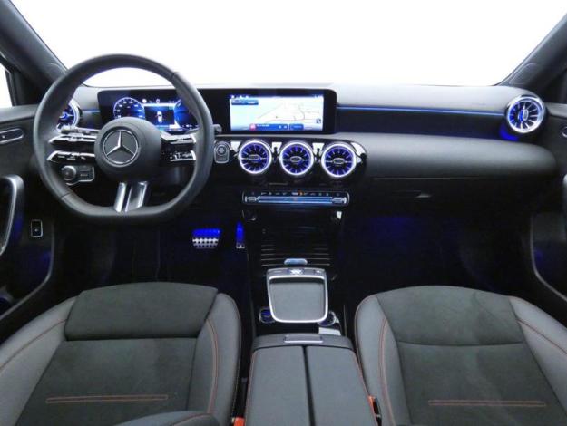 MERCEDES-BENZ Classe A 250 e AMG Line  
