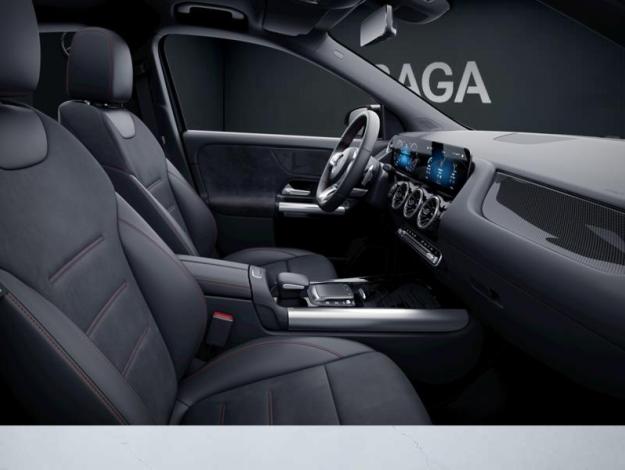 MERCEDES-BENZ GLA 200 AMG Line  