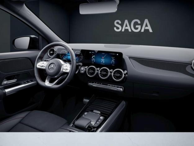 MERCEDES-BENZ GLA 200 AMG Line  