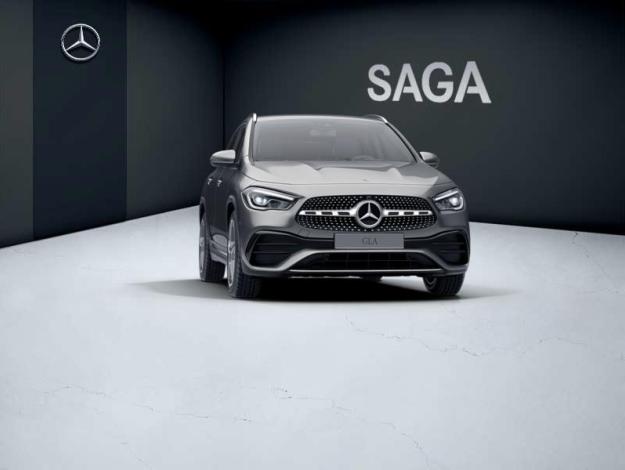 MERCEDES-BENZ GLA 200 AMG Line  