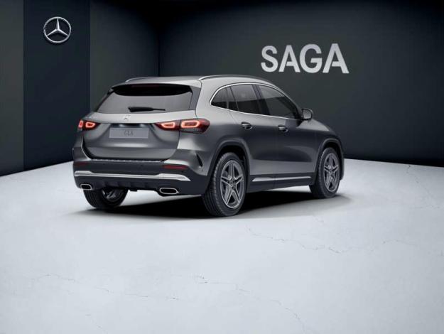 MERCEDES-BENZ GLA 200 AMG Line  