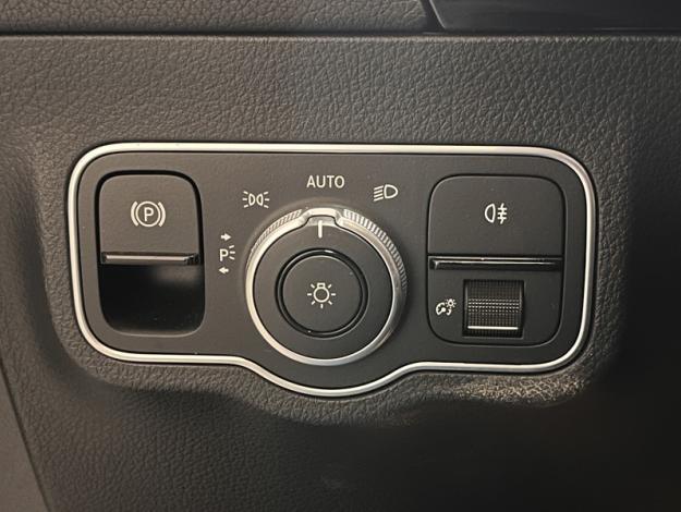 MERCEDES-BENZ GLA 200 d AMG Line  Classe GLA/ H247 GLA 200 d AMG Line