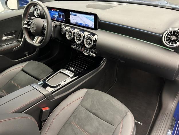 MERCEDES-BENZ Classe A 200 d AMG Line  