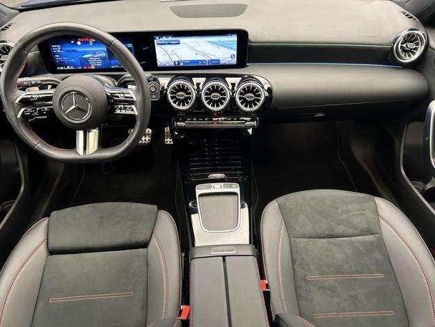 MERCEDES-BENZ Classe A 200 d AMG Line  