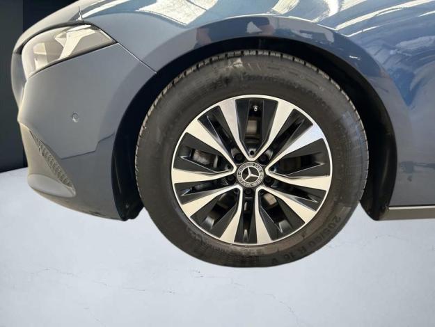 MERCEDES-BENZ A 180 180 d Style  