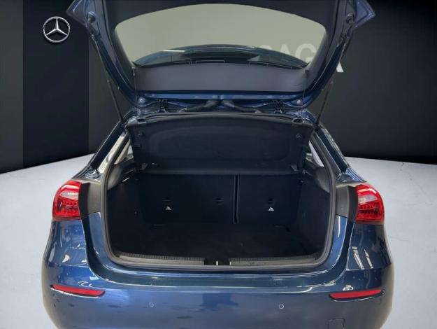 MERCEDES-BENZ A 180 180 d Style  