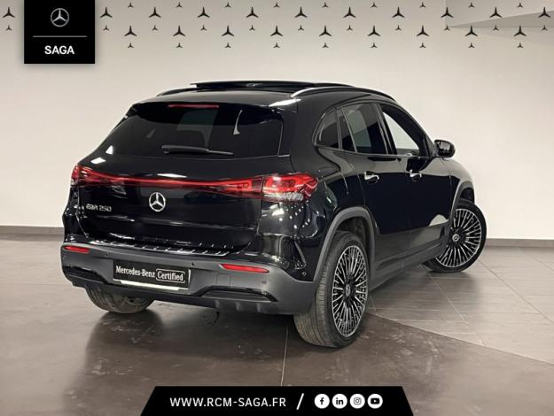 MERCEDES-BENZ EQA 250 AMG Line  