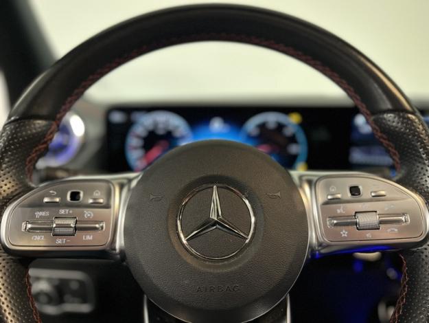 MERCEDES-BENZ EQA 250 AMG Line  