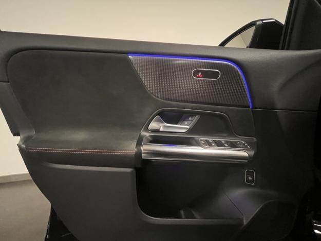 MERCEDES-BENZ EQA 250 AMG Line  