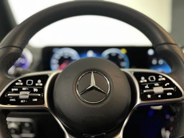 MERCEDES-BENZ EQA 250+ Edition  