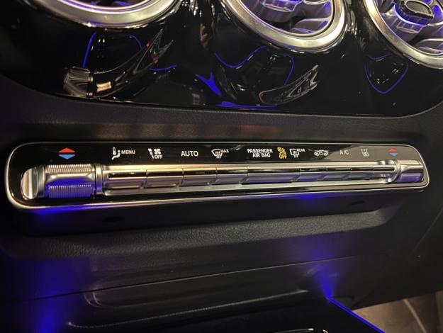 MERCEDES-BENZ EQA 250+ Edition  
