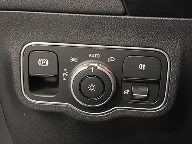 MERCEDES-BENZ EQA 250+ Edition  