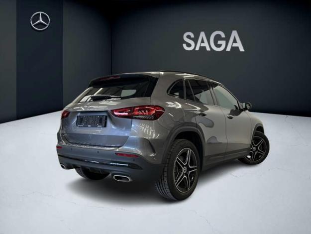 MERCEDES-BENZ GLA 250 e AMG Line 