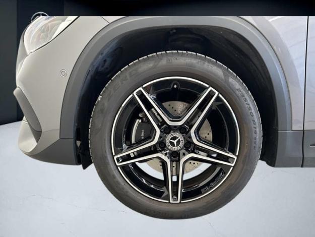 MERCEDES-BENZ GLA 250 e AMG Line 