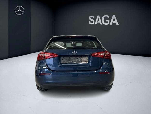 MERCEDES-BENZ A-Klasse A 180 d 'Business Solution - 6M'