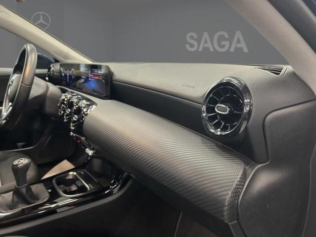MERCEDES-BENZ A-Klasse A 180 d 'Business Solution - 6M'
