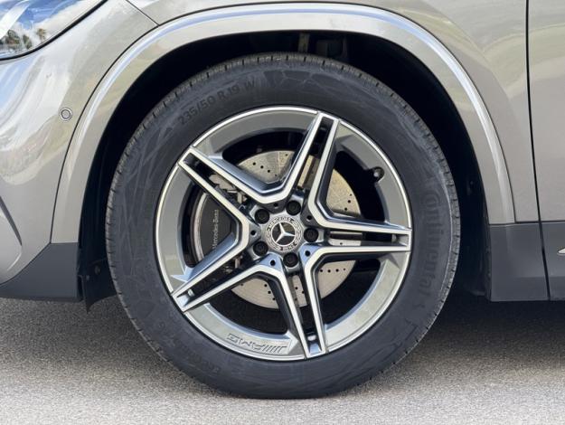 MERCEDES-BENZ GLA 200 d AMG Line  