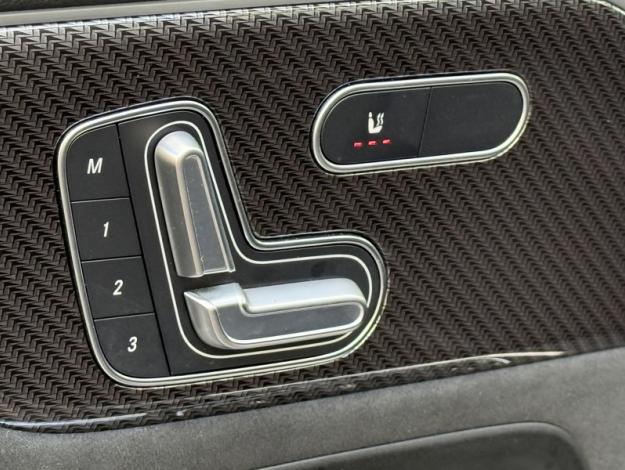 MERCEDES-BENZ GLA 200 d AMG Line  