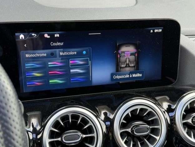 MERCEDES-BENZ GLA 200 d AMG Line  