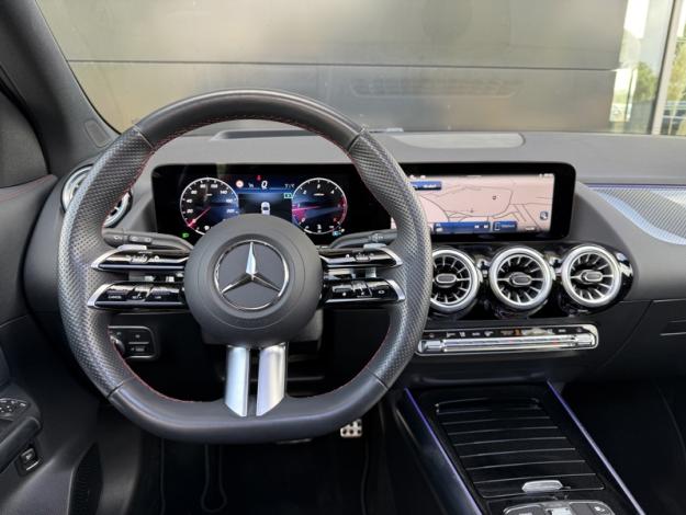 MERCEDES-BENZ GLA 200 d AMG Line  